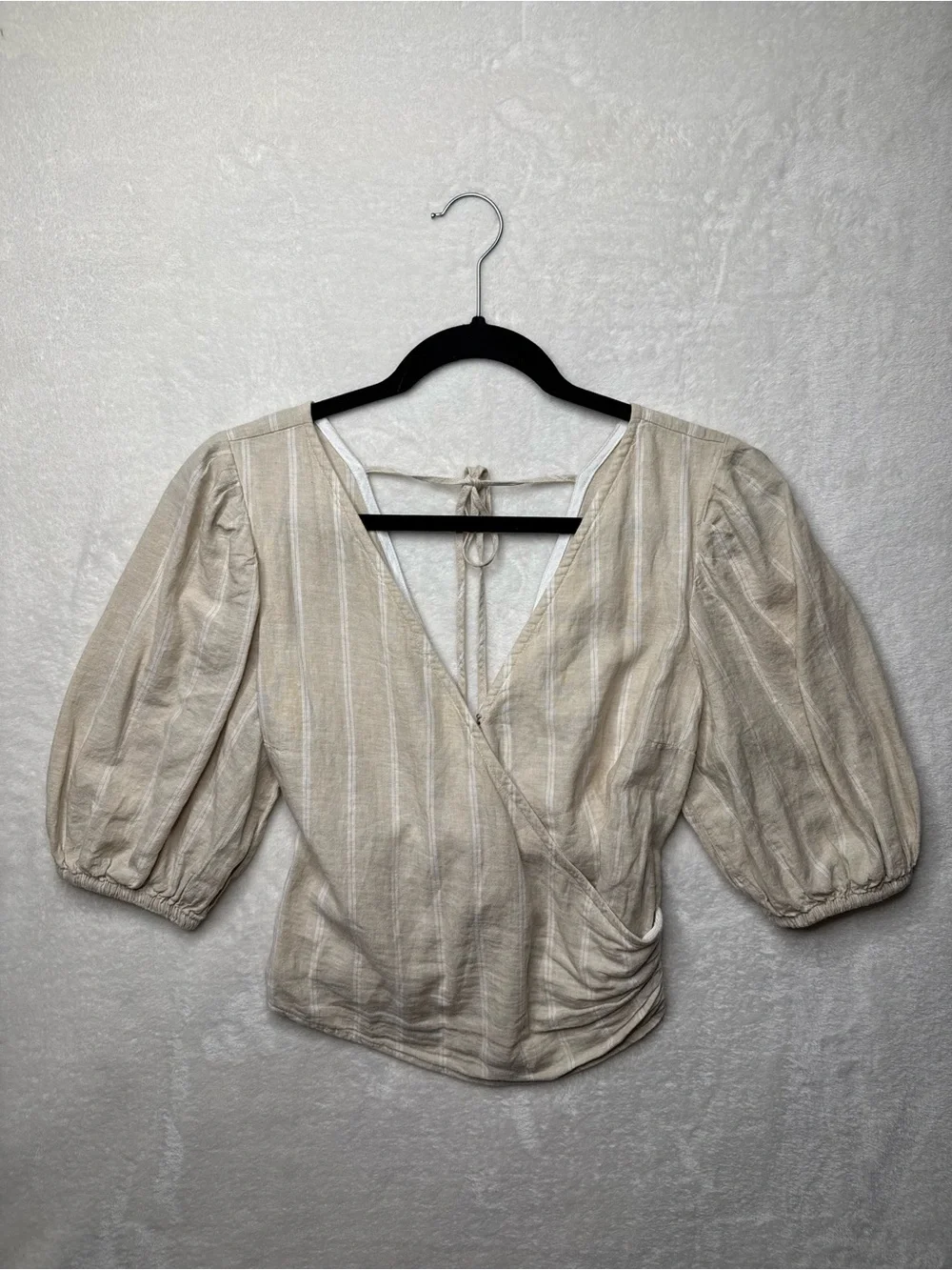 Abercrombie & Fitch light beige